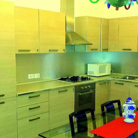 Casa Dolce בית הארחה 2*